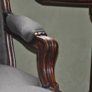 Louis XV fauteuil nieuwe stof 19e eeuws: detail 3 Louis XV fauteuil nieuwe stof 19e eeuws: detail 3